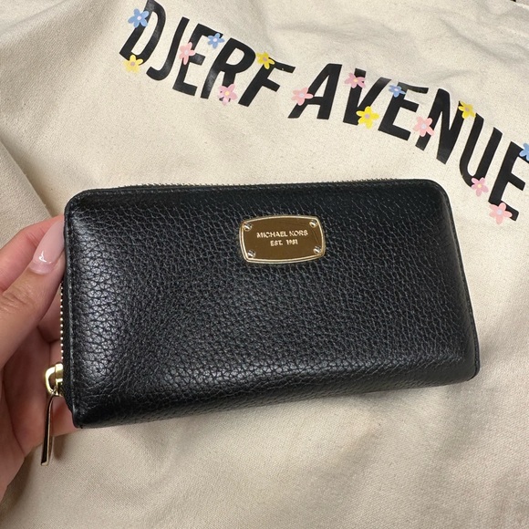 Handbags - Michael kors wallet